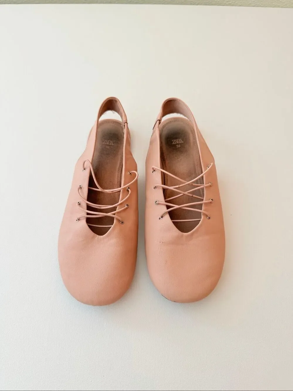 Zara Girl Dress shoes Size 4